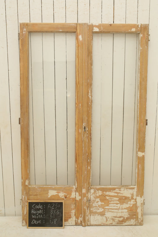 VINTAGE DBL FRENCH GLASS DOOR A250