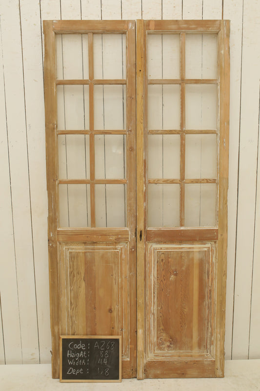 VINTAGE DBL FRENCH GLASS DOOR A268