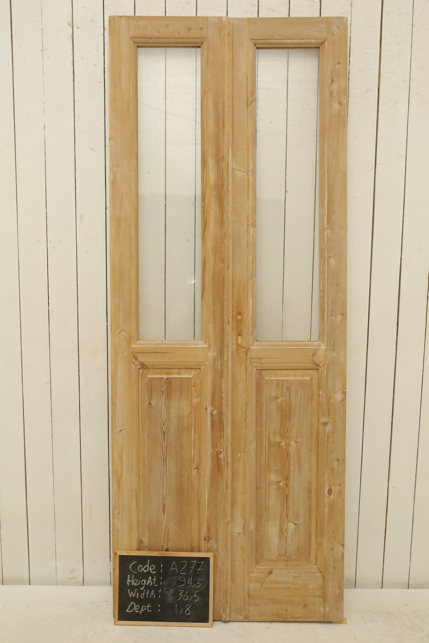 VINTAGE DBL FRENCH GLASS DOOR A277