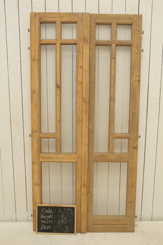 VINTAGE DBL FRENCH GLASS DOOR A279