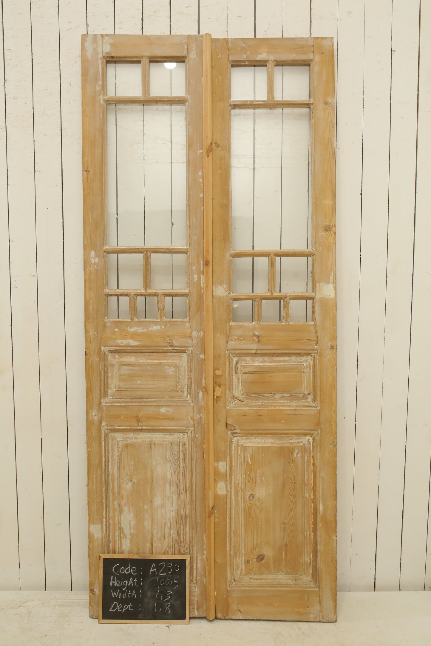 VINTAGE DBL FRENCH GLASS DOOR A290