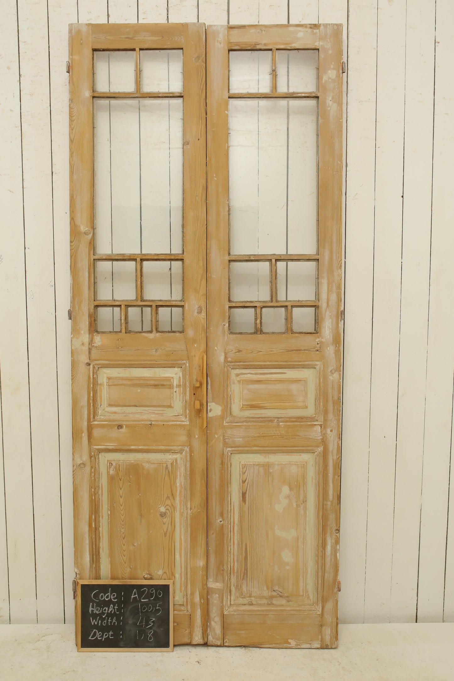 VINTAGE DBL FRENCH GLASS DOOR A290