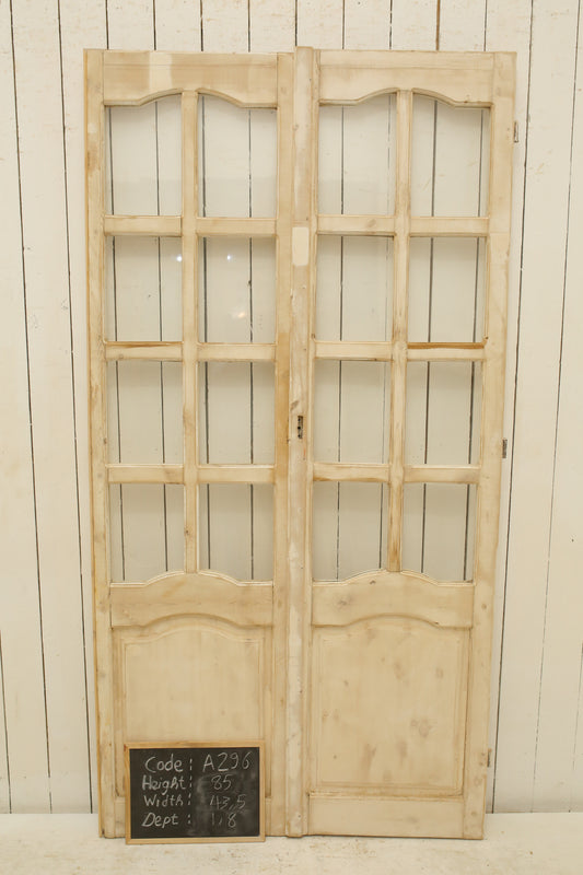 VINTAGE DBL FRENCH GLASS DOOR A296