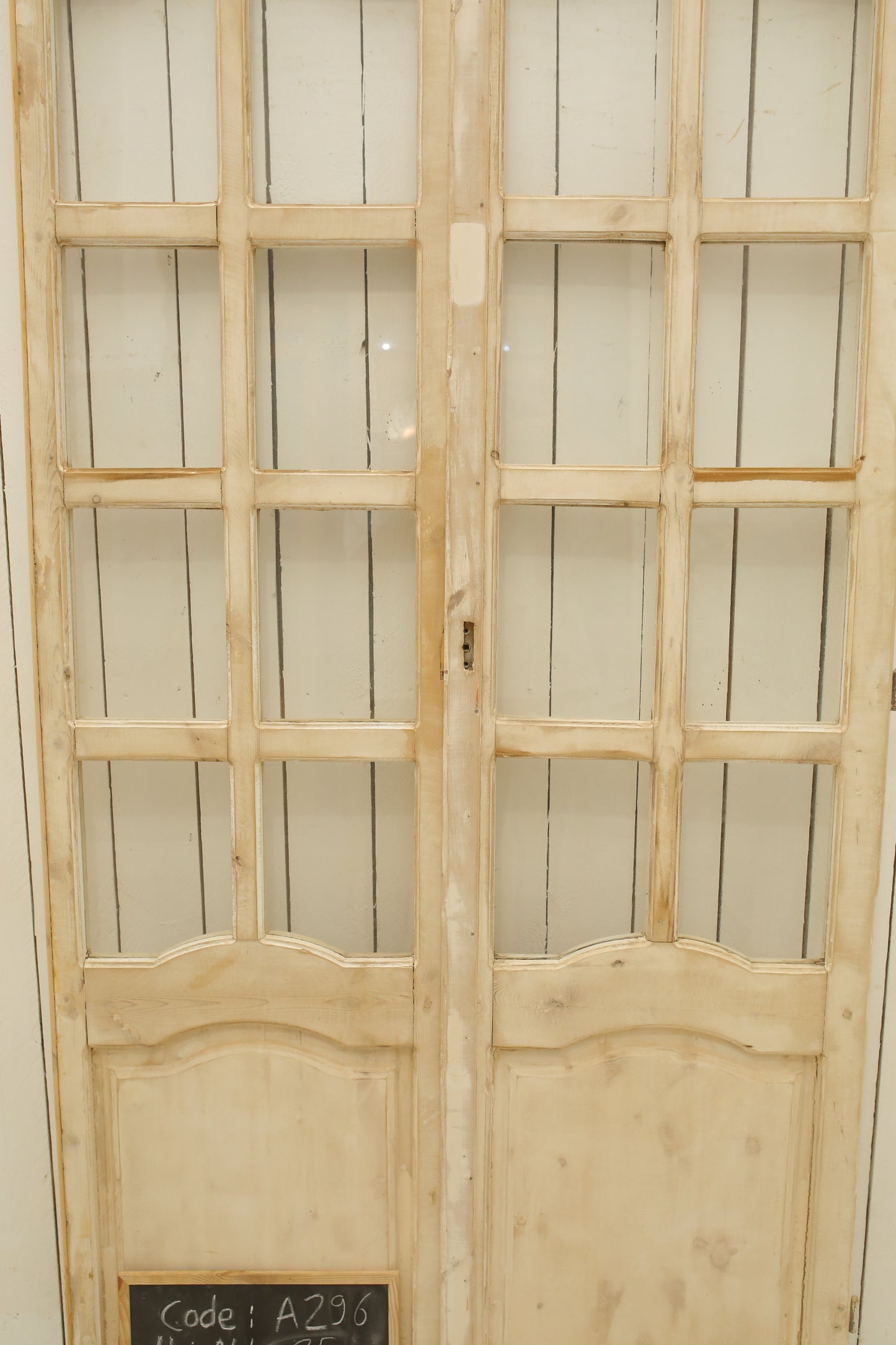 VINTAGE DBL FRENCH GLASS DOOR A296