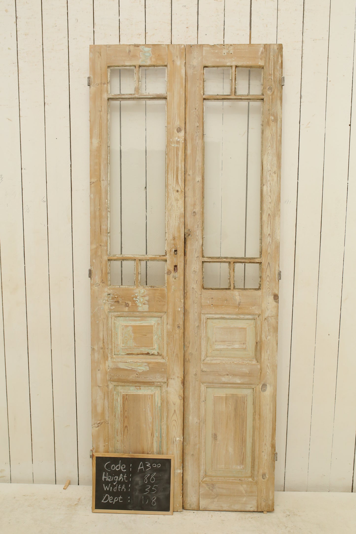 VINTAGE DBL FRENCH GLASS DOOR A300