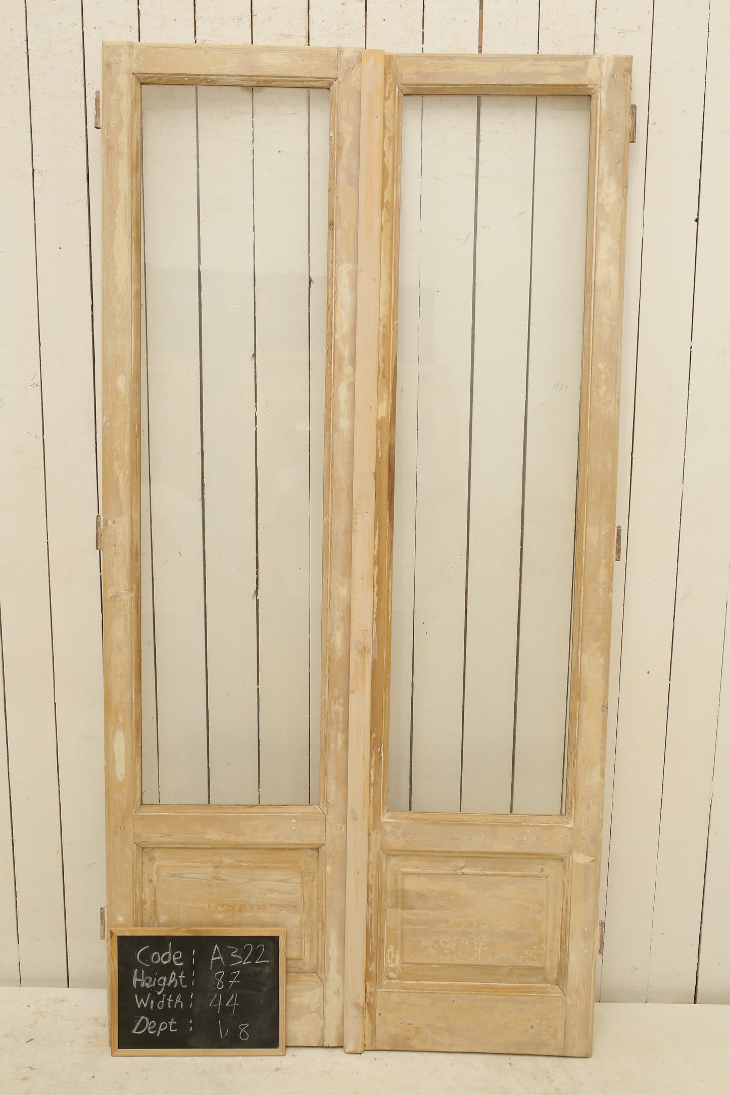 VINTAGE DBL FRENCH GLASS DOOR A322