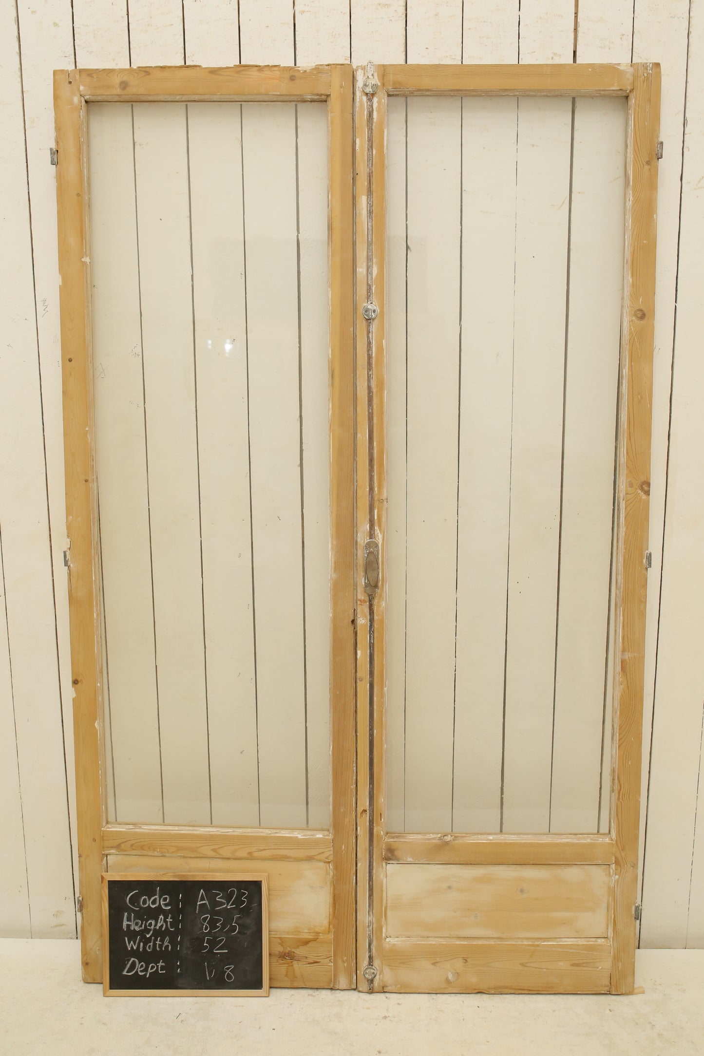 VINTAGE DBL FRENCH GLASS DOOR A323