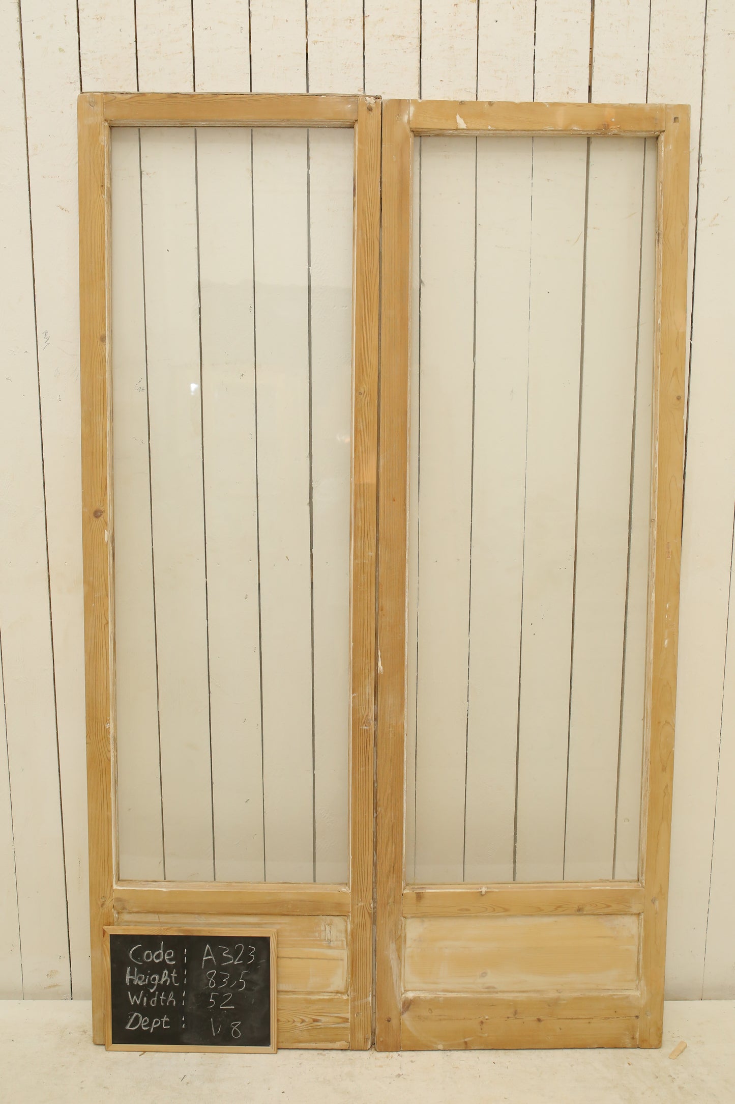 VINTAGE DBL FRENCH GLASS DOOR A323