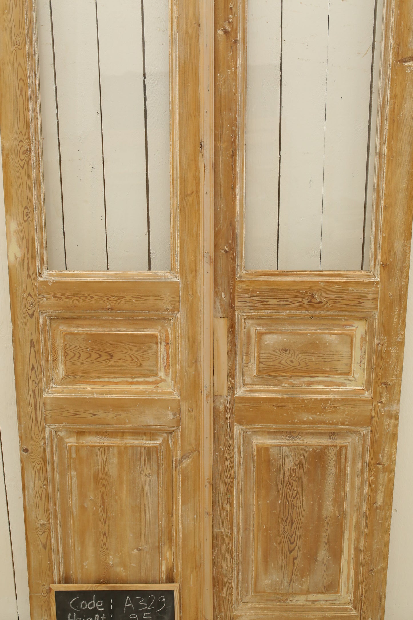 VINTAGE DBL FRENCH GLASS DOOR A329