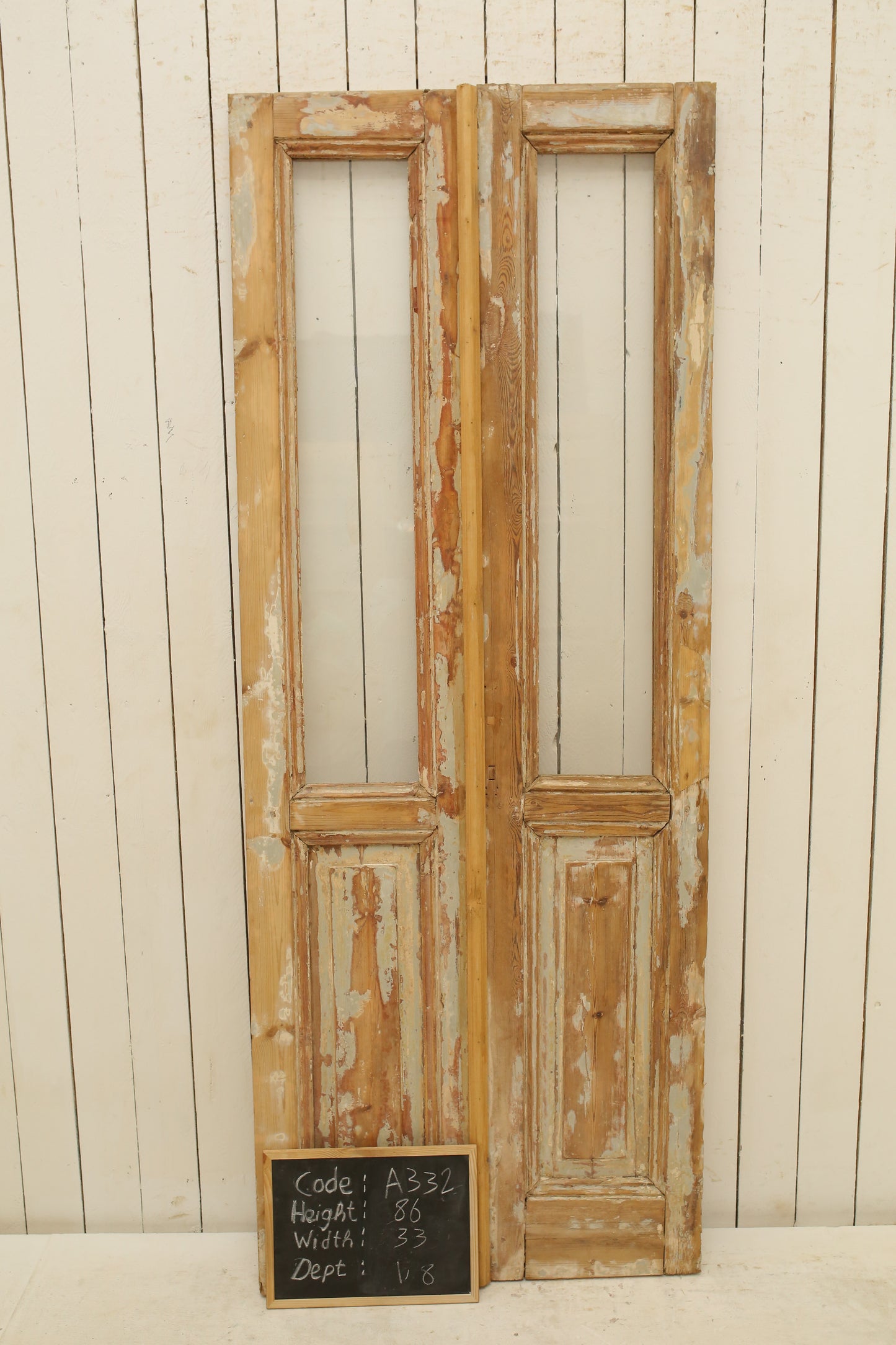 VINTAGE DBL FRENCH GLASS DOOR A332