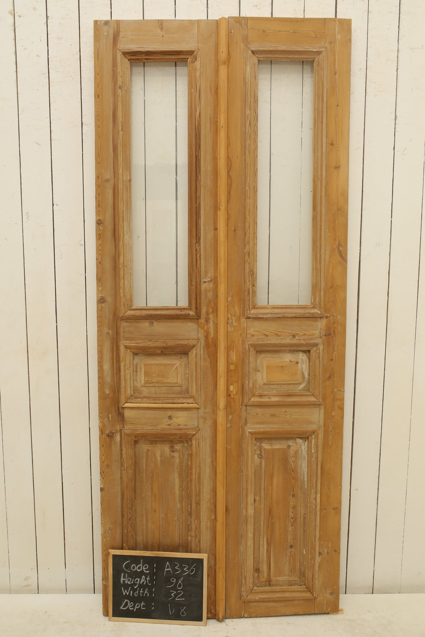 VINTAGE DBL FRENCH GLASS DOOR A336