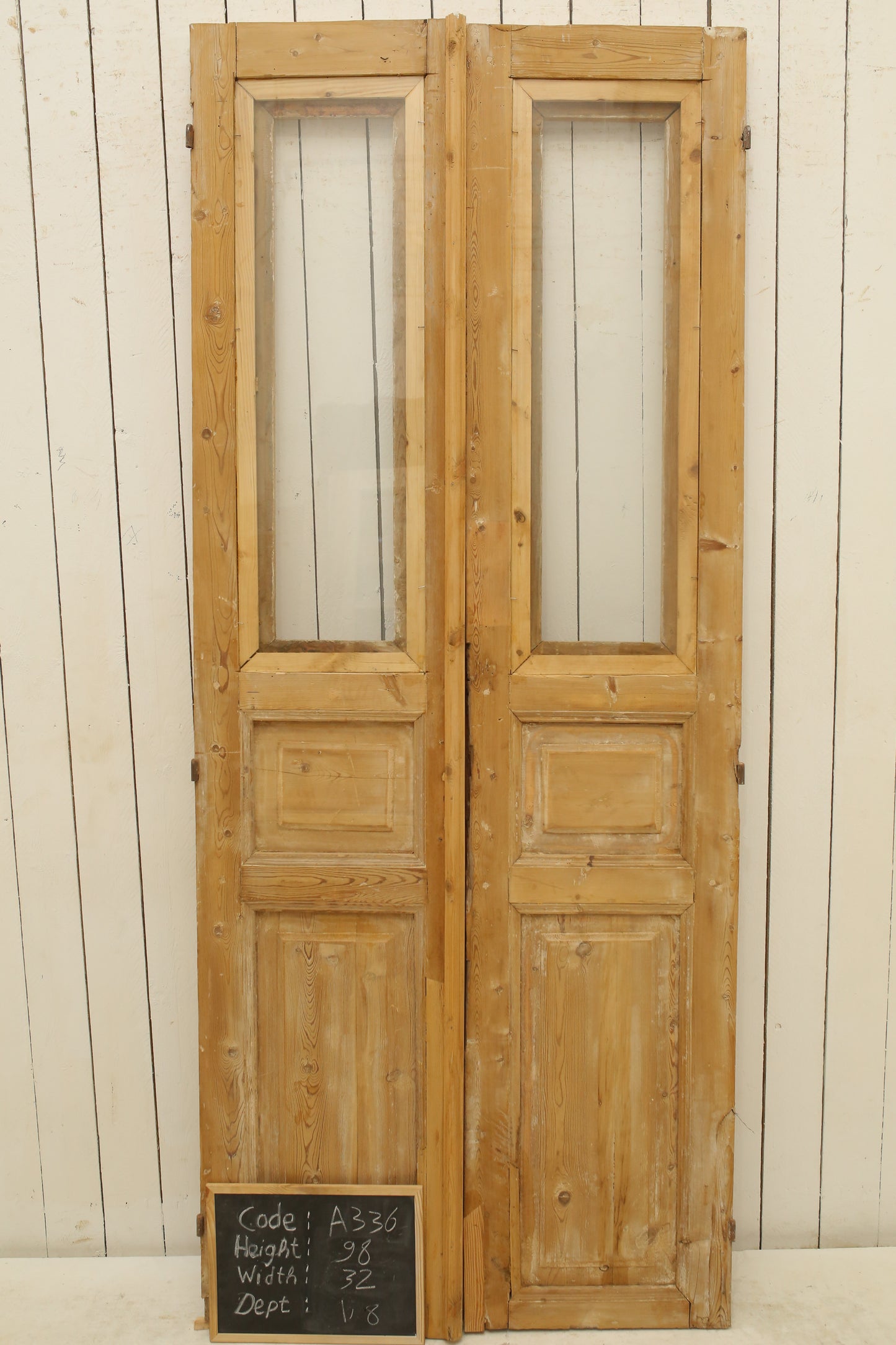 VINTAGE DBL FRENCH GLASS DOOR A336