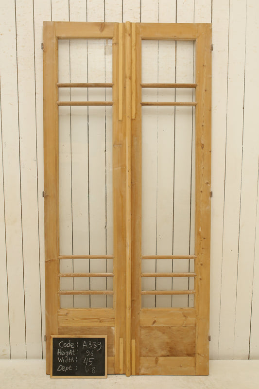 VINTAGE DBL FRENCH GLASS DOOR A339