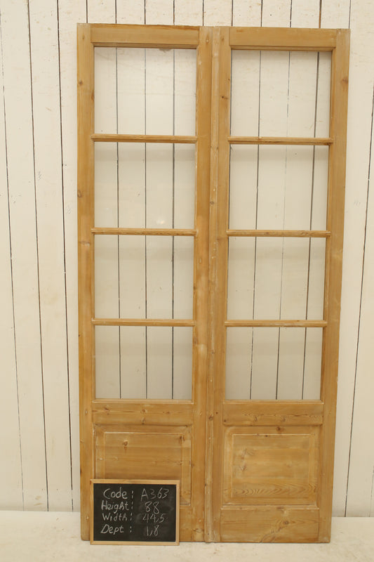 VINTAGE DBL FRENCH GLASS DOOR A363