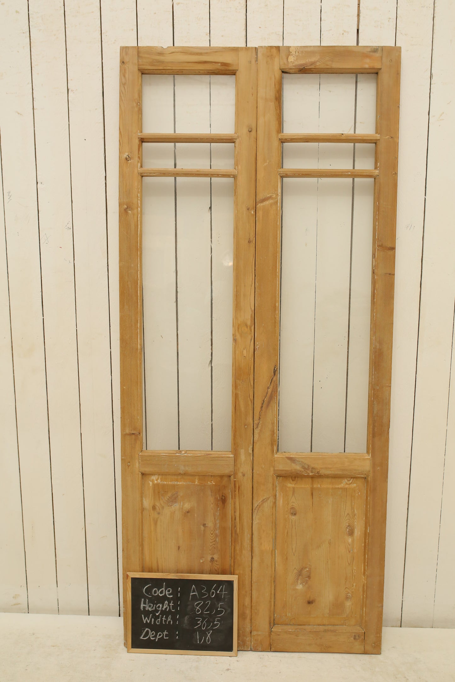 VINTAGE DBL FRENCH GLASS DOOR A364