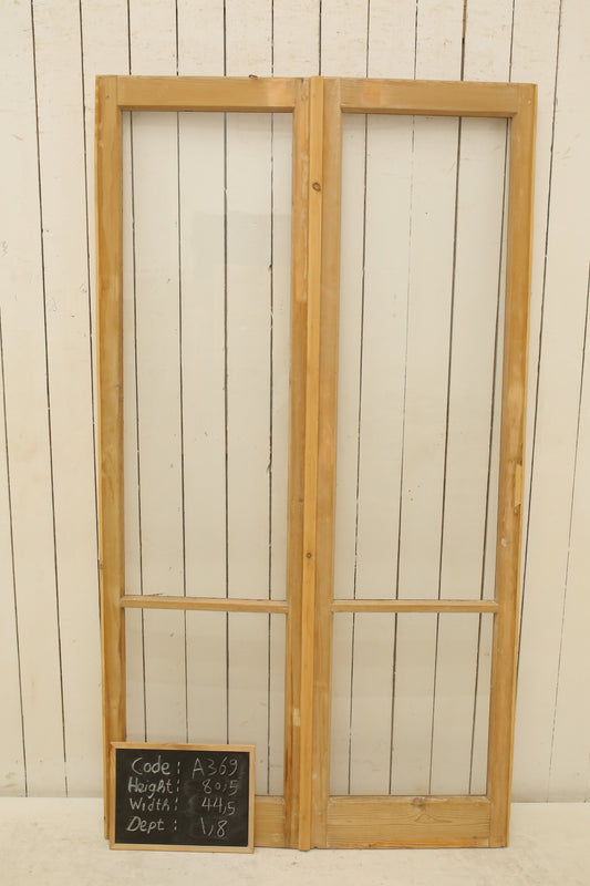 VINTAGE DBL FRENCH GLASS DOOR A369