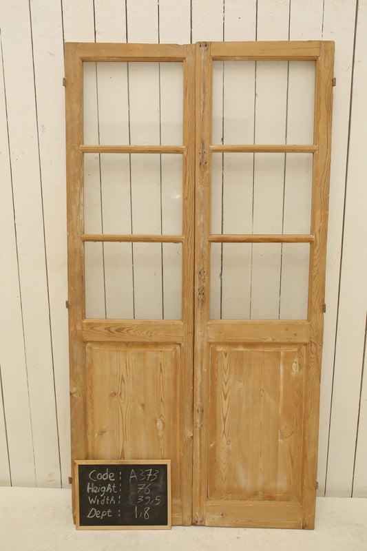 VINTAGE DBL FRENCH GLASS DOOR A373