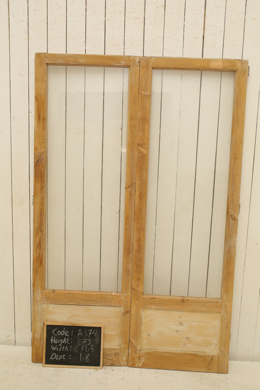 VINTAGE DBL FRENCH GLASS DOOR A374